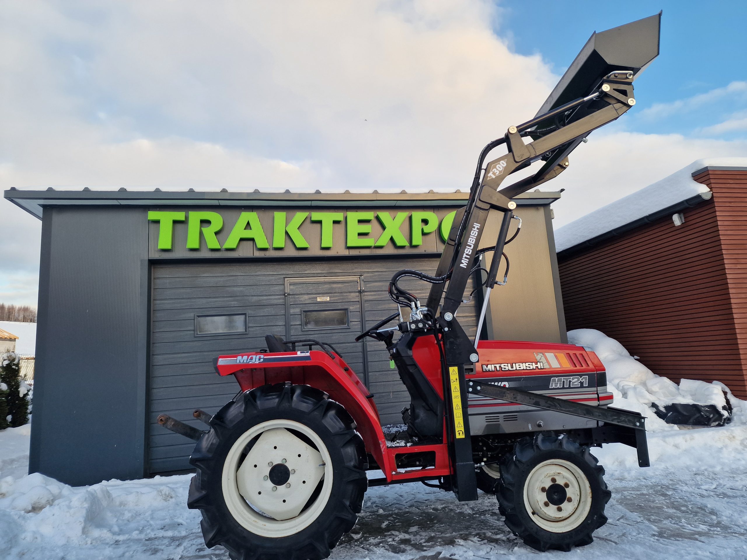 REZERWACJA! Mitsubishi MT21 - obrazek 3