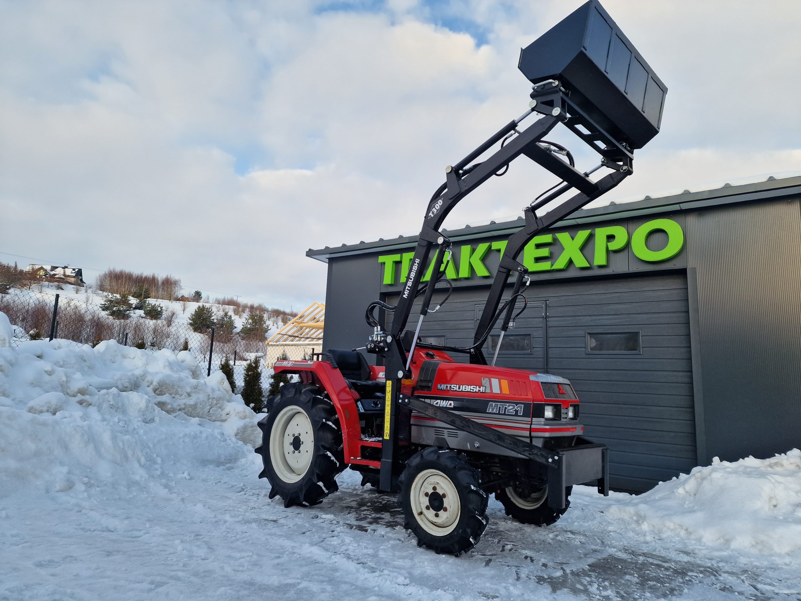 REZERWACJA! Mitsubishi MT21 - obrazek 2